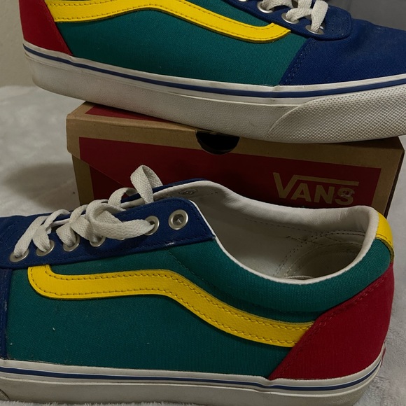 Vans - Picture 2 of 3